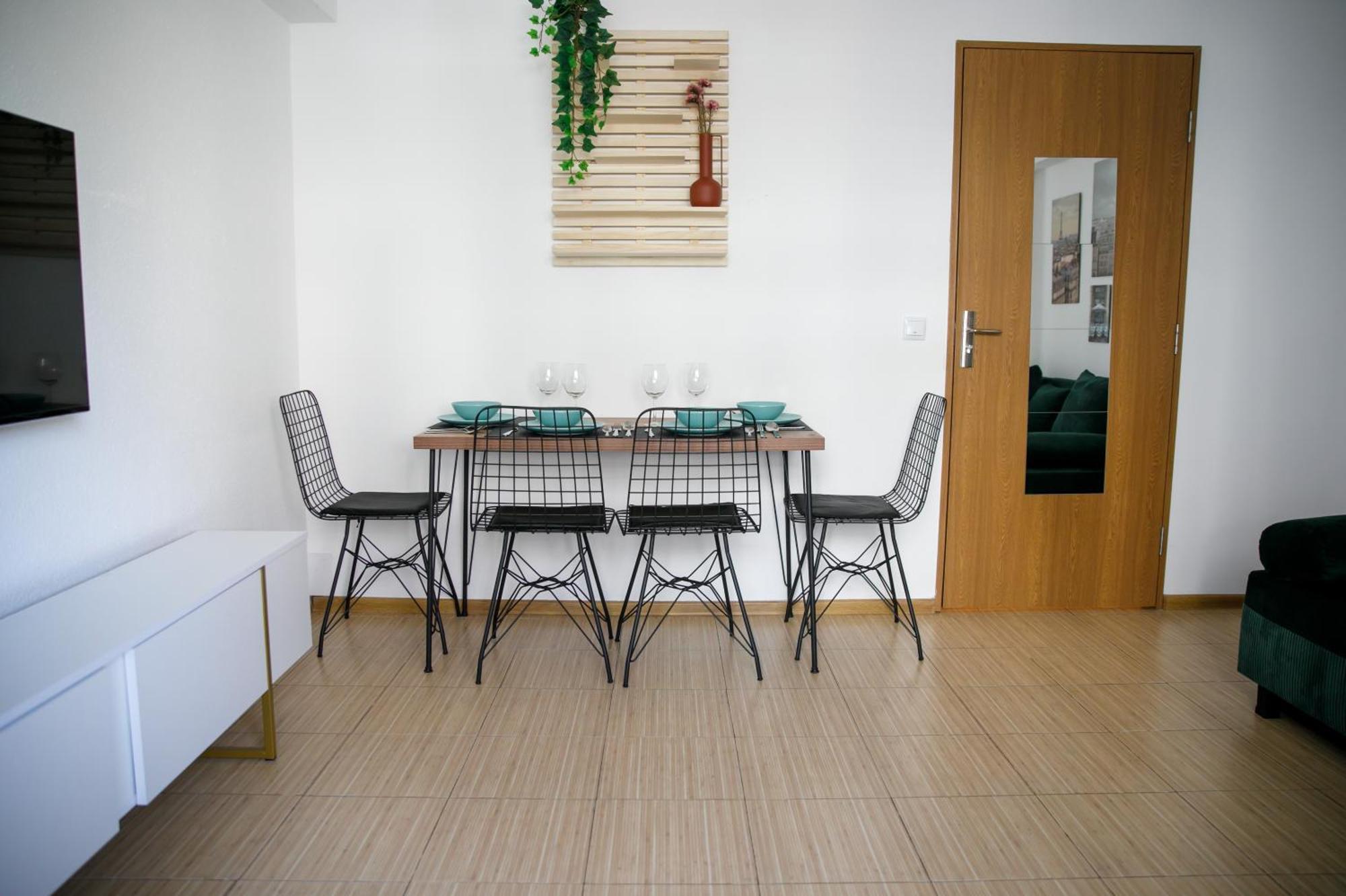 Color Apartments Corneliu Coposu No3 Bükreş Dış mekan fotoğraf