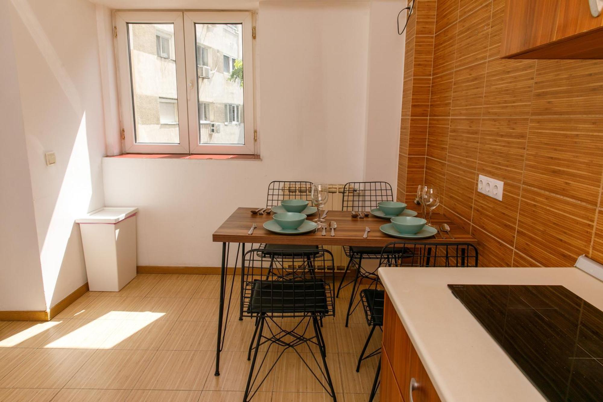 Color Apartments Corneliu Coposu No3 Bükreş Dış mekan fotoğraf